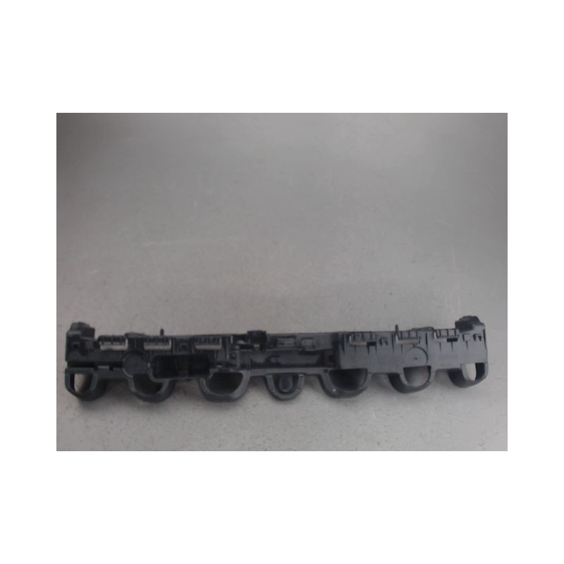 SUPPORT CENTRAL PARE-CHOC ARRIERE  RENAULT CLIO