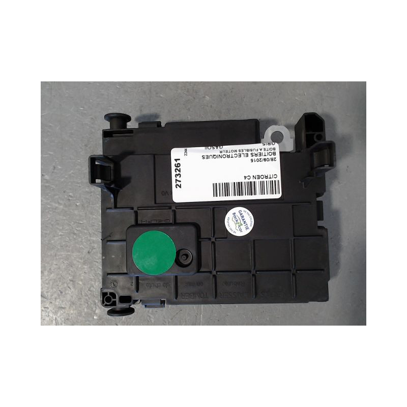 BOITE A FUSIBLES CITROEN C4