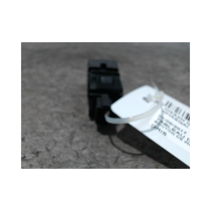 BOUTON DE WARNING NISSAN QHASQAI 2007-