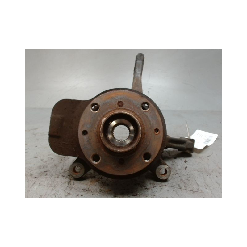PIVOT AVANT GAUCHE SUZUKI SWIFT 3P