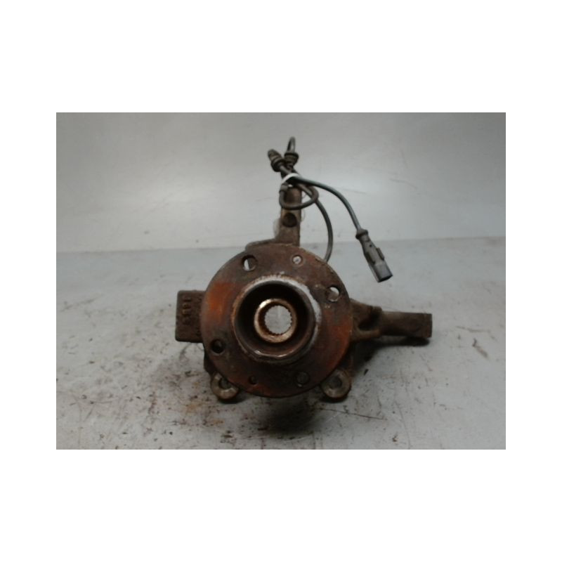 PIVOT AVANT DROIT RENAULT CLIO III 2009-