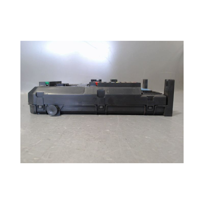 BOITIER GESTION HABITACLE PEUGEOT 208