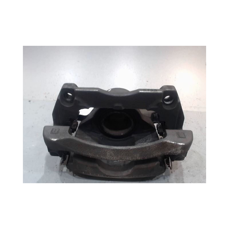 ETRIER DE FREIN AVANT DROIT NISSAN QASHQAI