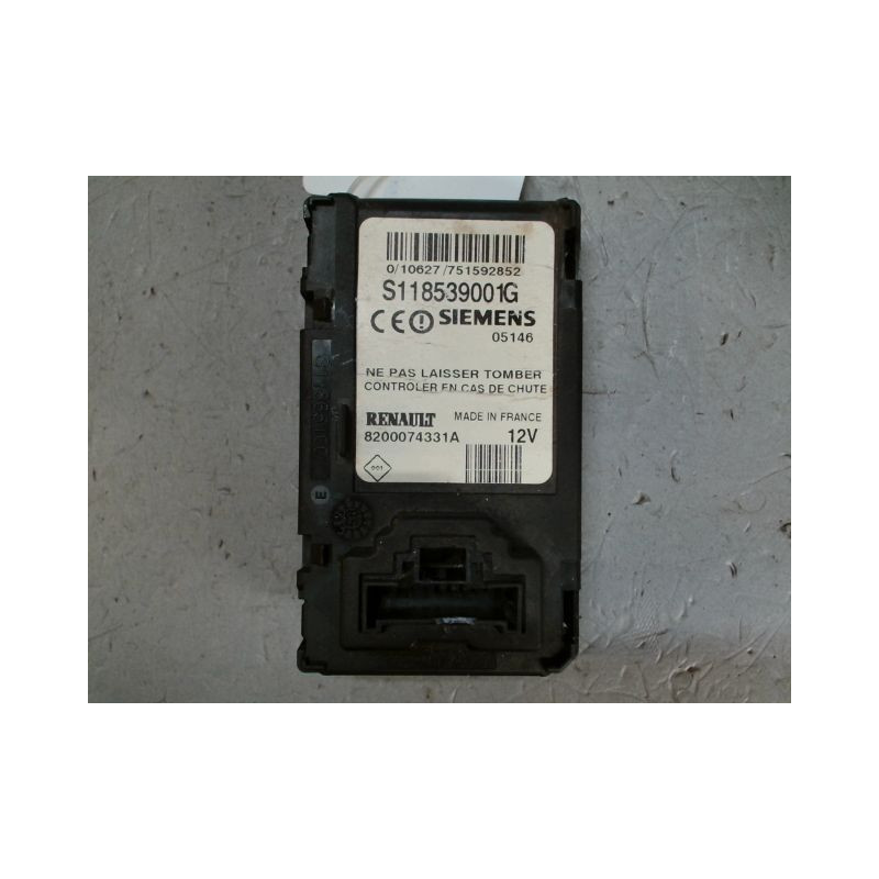 LECTEUR DE CARTE RENAULT MEGANE II PH1 02-05
