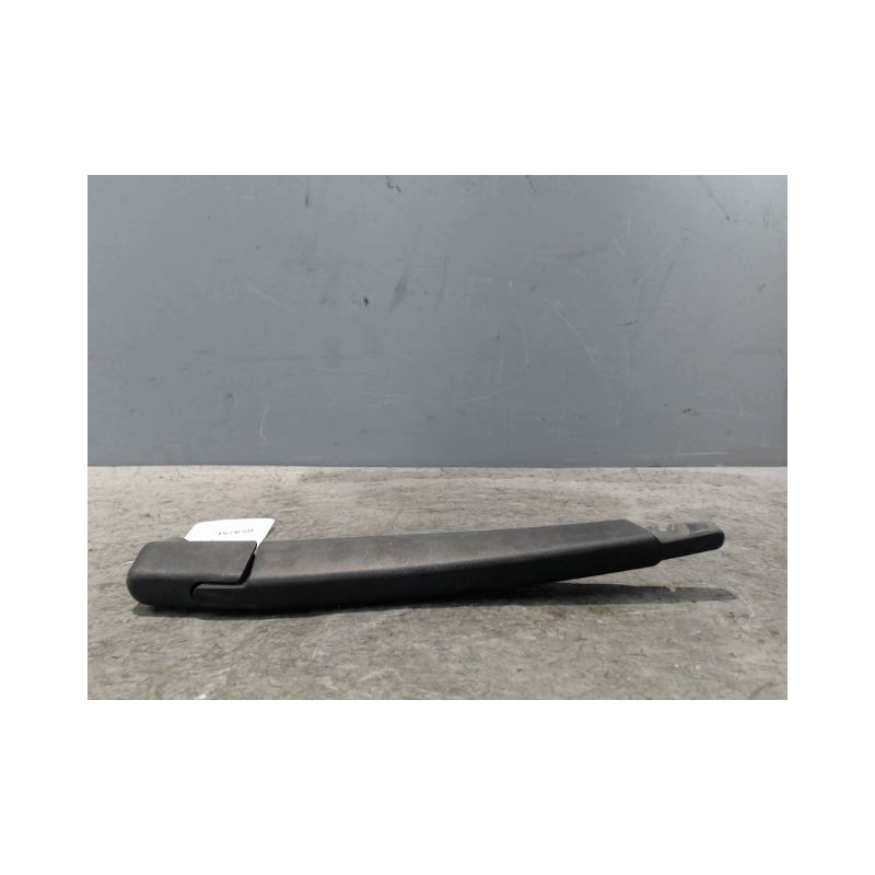 BRAS ESSUIE-GLACE ARRIERE NISSAN QHASQAI 2007-