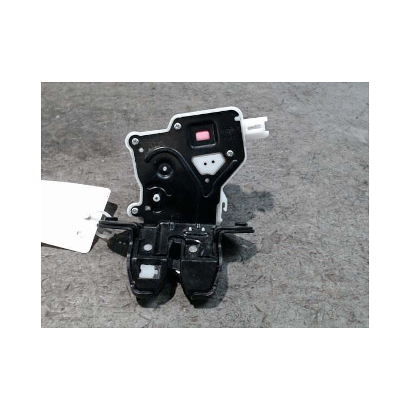 SERRURE HAYON  NISSAN QHASQAI 2007-