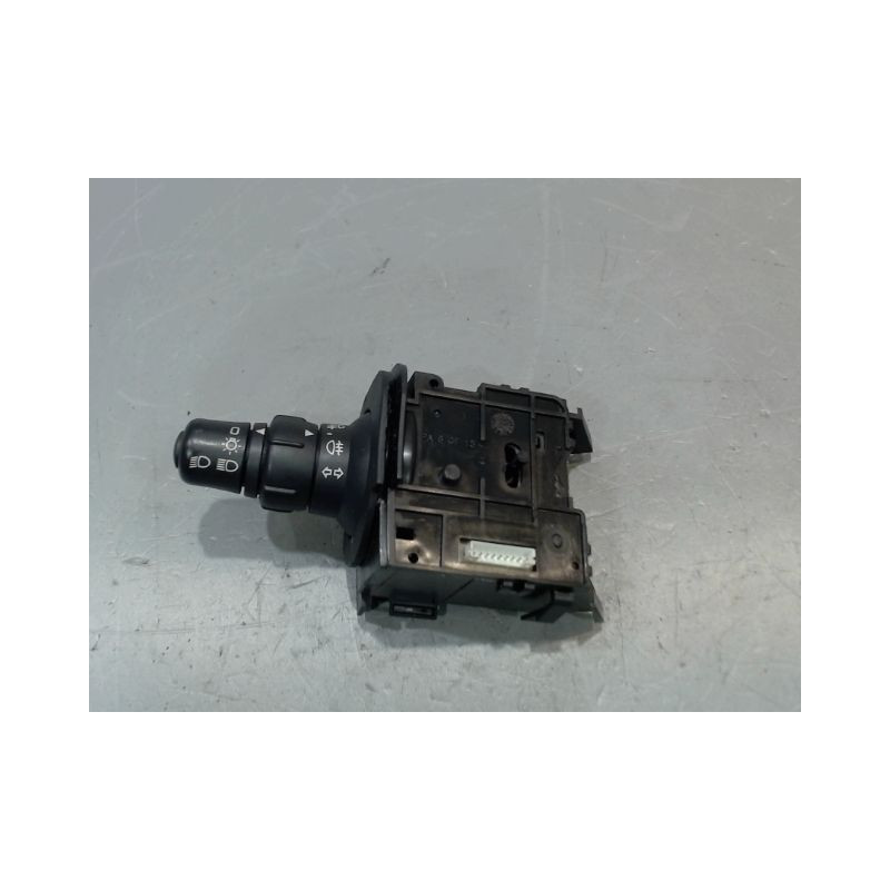 COMMANDE CLIGNOTANT RENAULT MEGANE