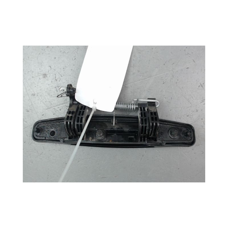 POIGNEE EXTERIEURE PORTE AVANT GAUCHE DACIA DUSTER BREAK Phase 1 2010-2013