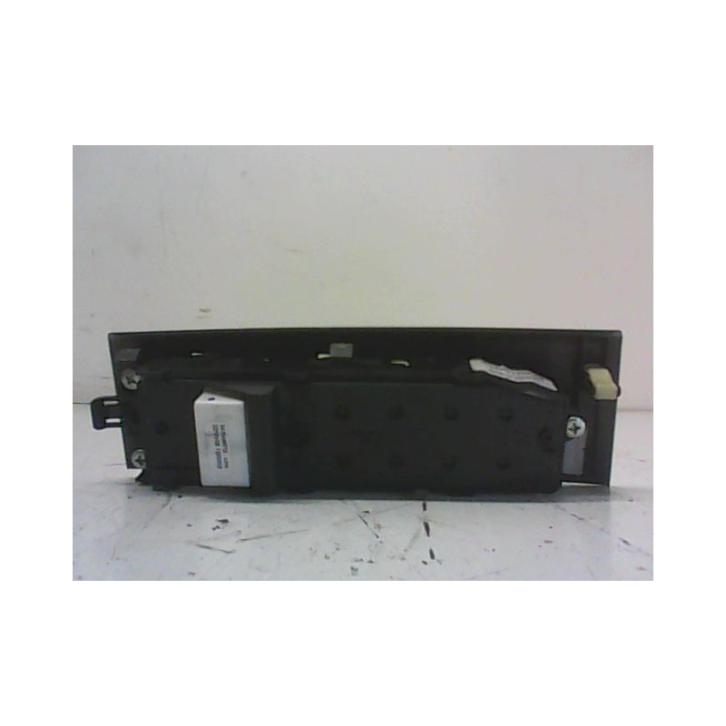 COMMANDE LEVE-GLACE PORTE AVG TOYOTA COROLLA