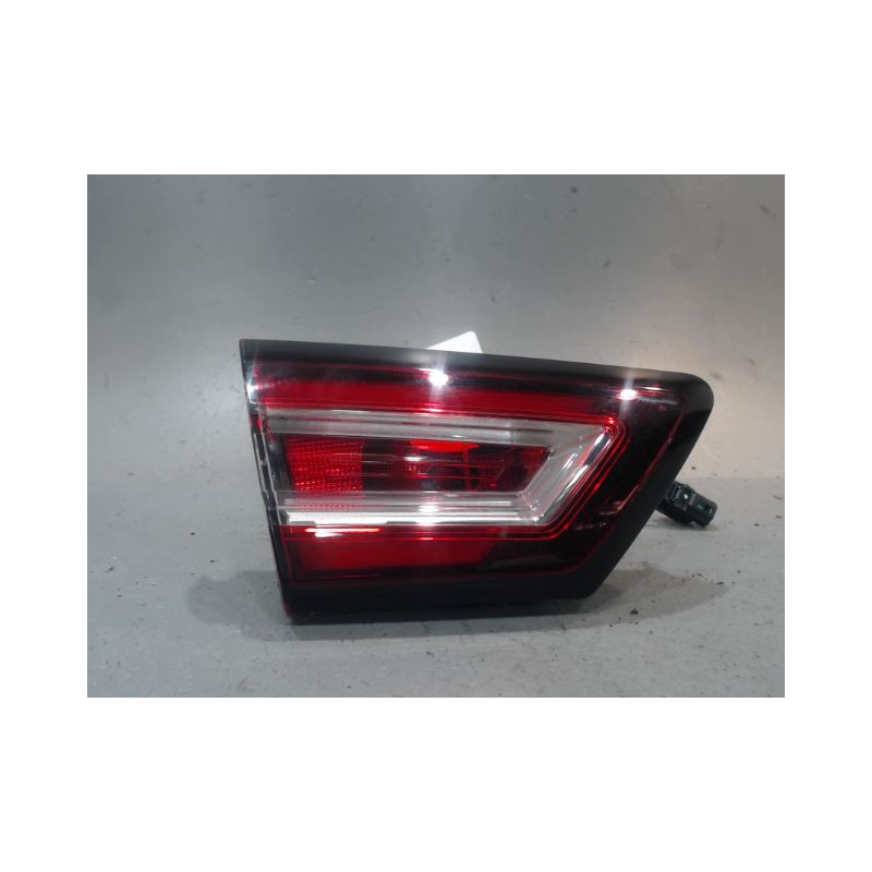 FEU ARRIERE INTERIEUR DROIT RENAULT CLIO