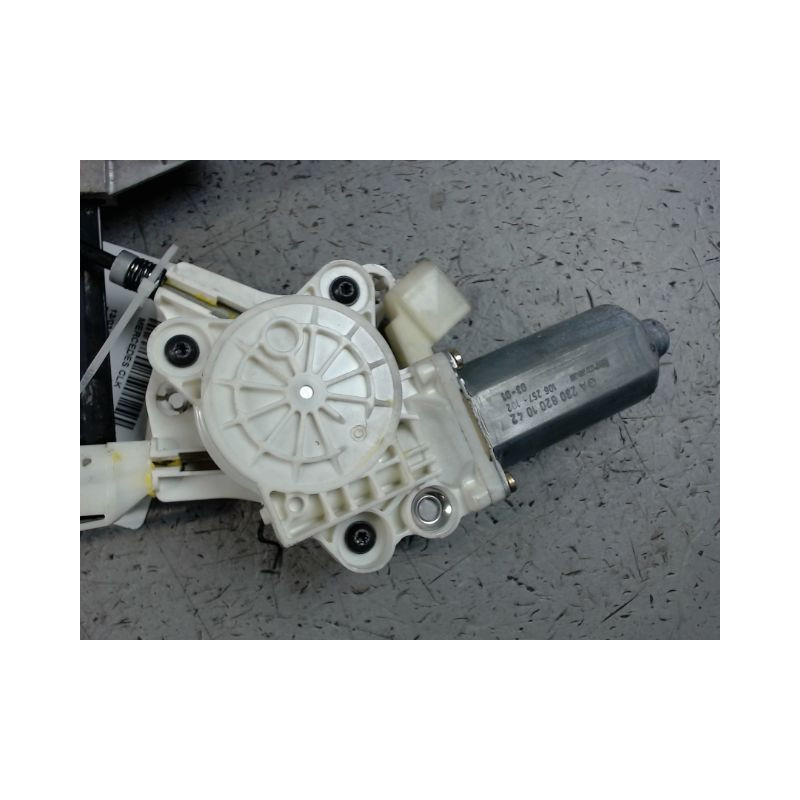 MECANISME+MOTEUR LEVE-GLACE AVANT GAUCHE MERCEDES CLK