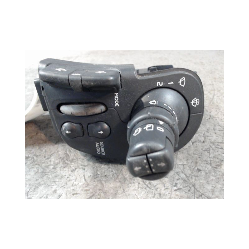 COMMANDE ESSUIE GLACE RENAULT CLIO III 2005-