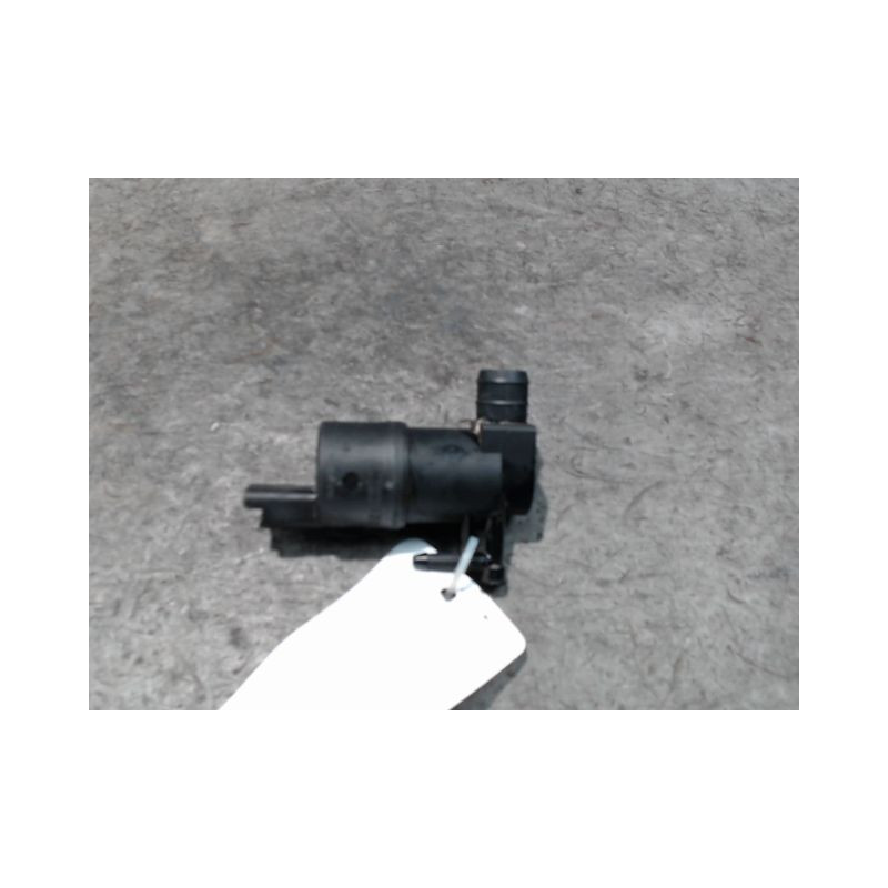 POMPE LAVE-GLACE AVANT RENAULT MASTER