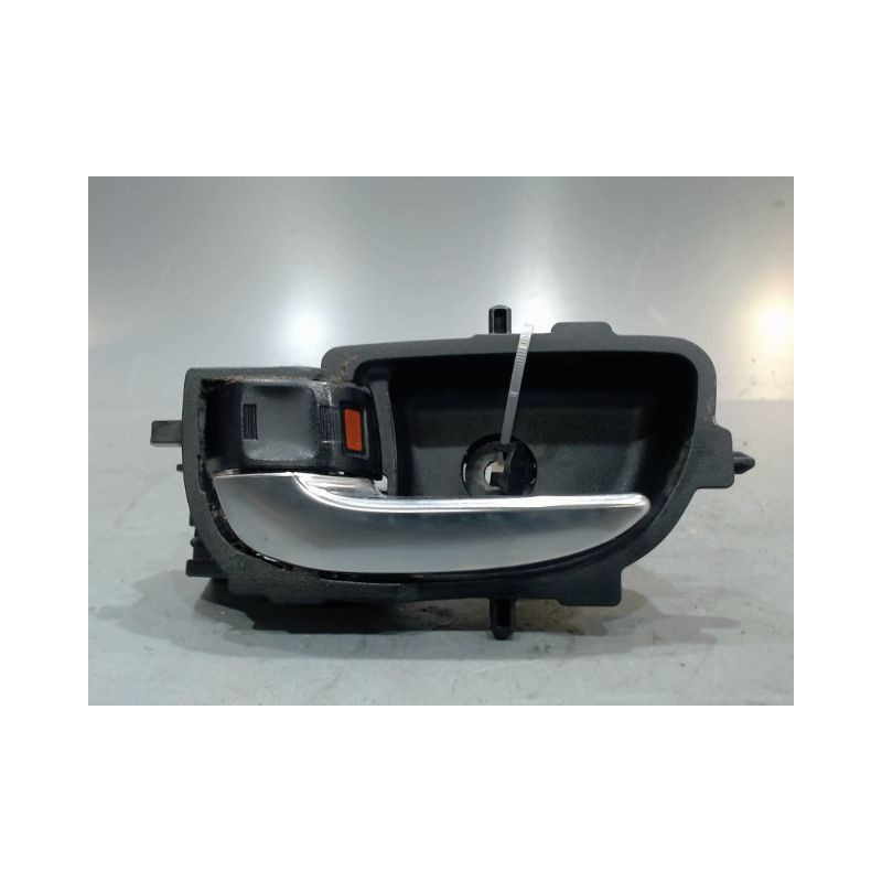 POIGNEE INTERIEURE PORTE AVANT GAUCHE TOYOTA YARIS