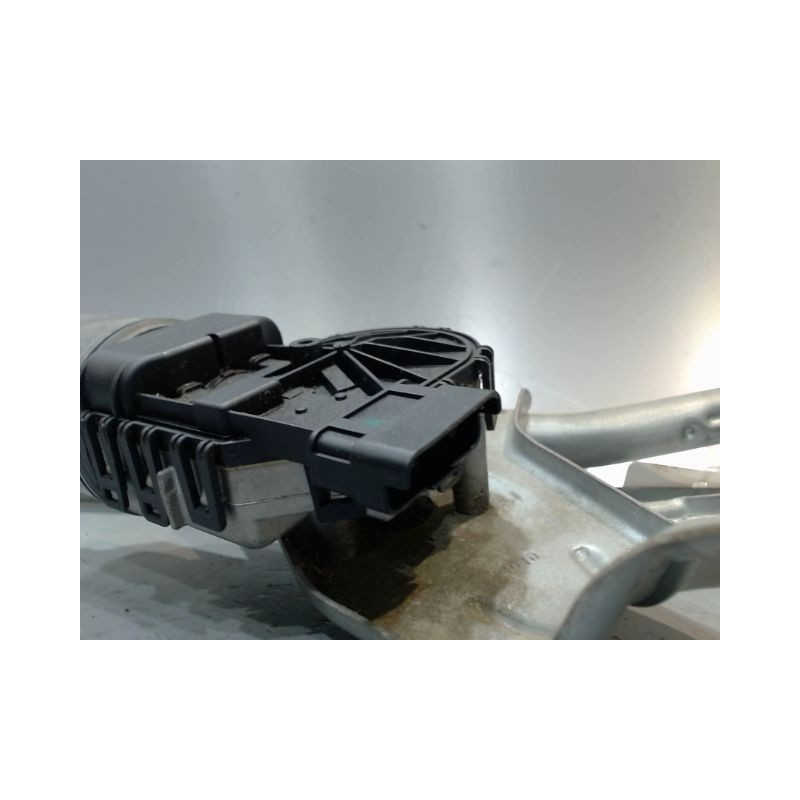 MECANISME ESSUIE-GLACE AVANT DACIA SANDERO
