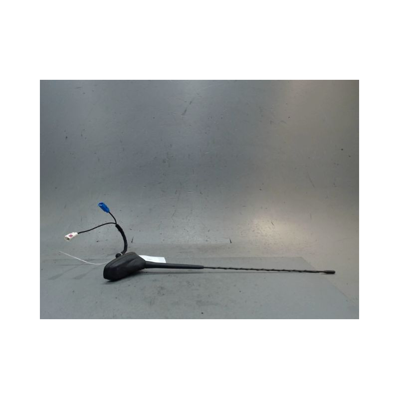ANTENNE RADIO PEUGEOT 208