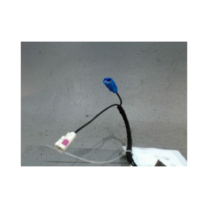 ANTENNE RADIO PEUGEOT 208
