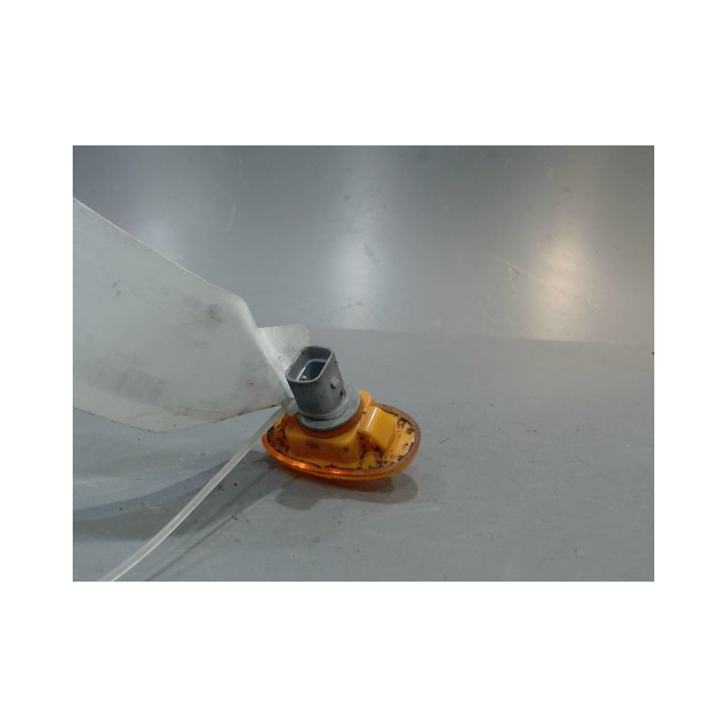 REPETITEUR AILE DROIT CHEVROLET SPARK