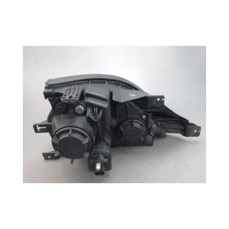 PHARE GAUCHE HYUNDAI TERRACAN