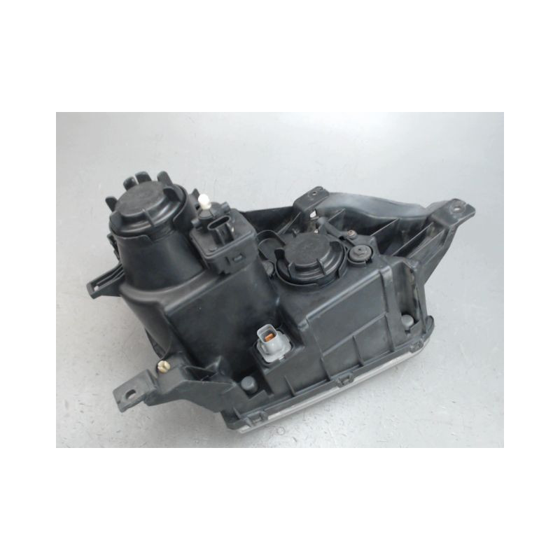 PHARE GAUCHE HYUNDAI TERRACAN