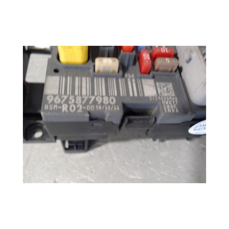 BOITE A FUSIBLES PEUGEOT 3008