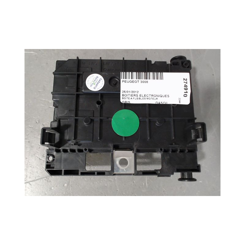 BOITE A FUSIBLES PEUGEOT 3008