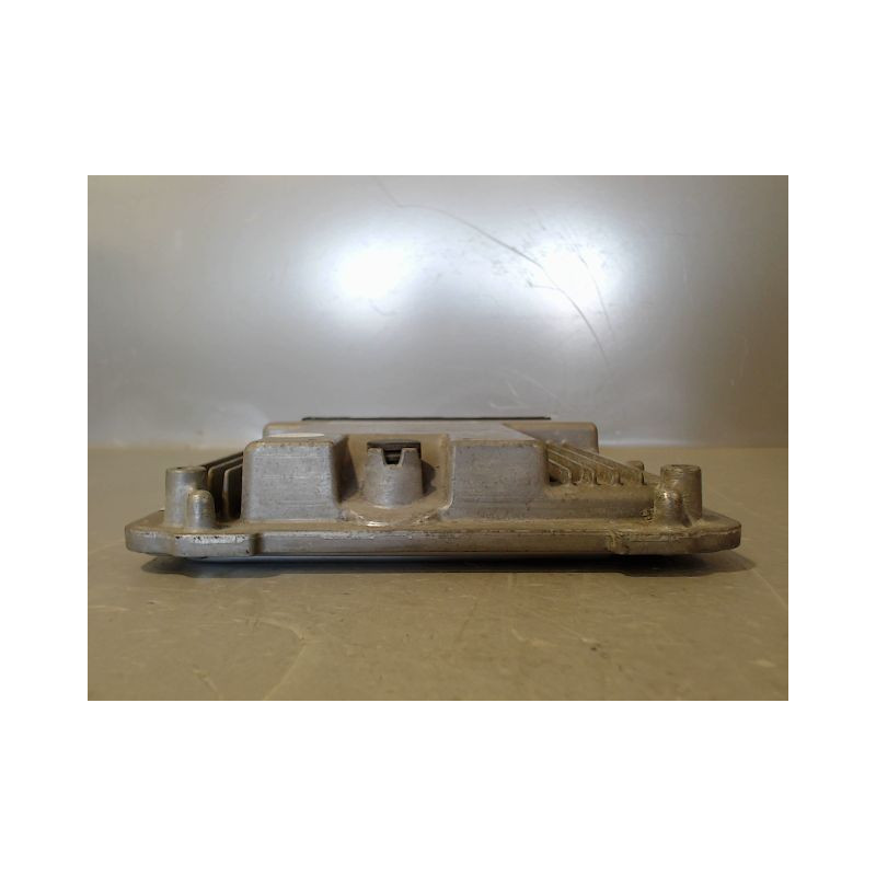 CALCULATEUR MOTEUR RENAULT MEGANE