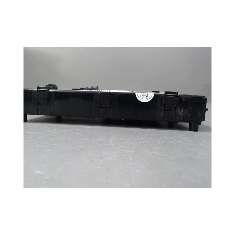 BOITIER GESTION HABITACLE RENAULT CLIO