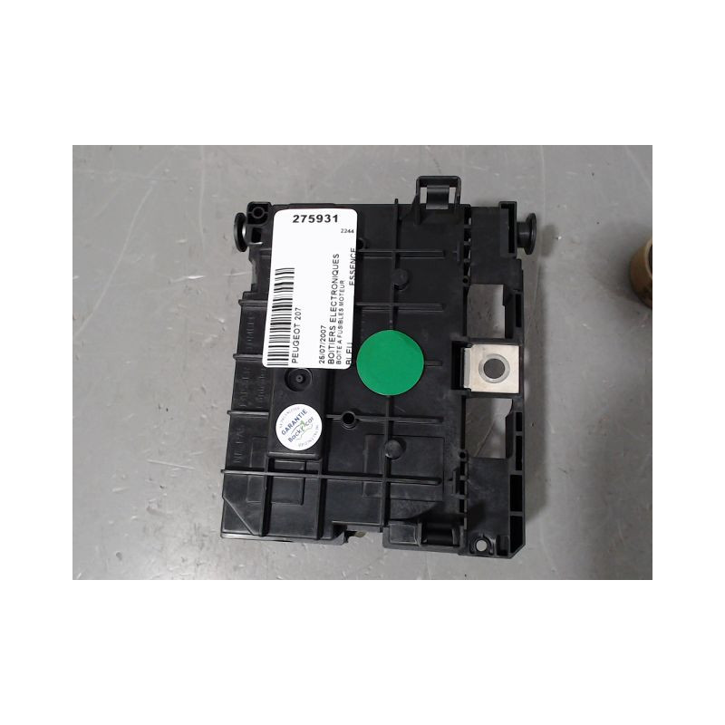 BOITE A FUSIBLES PEUGEOT 207