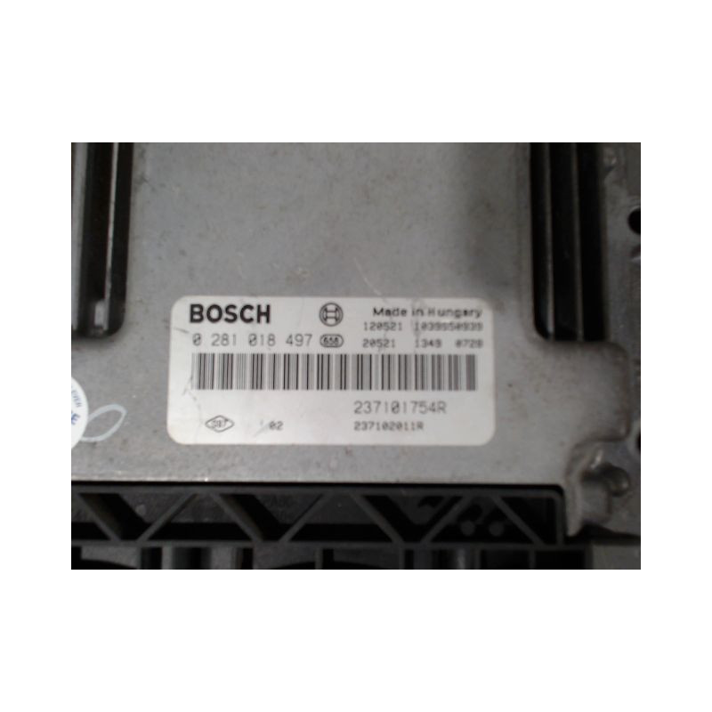 CALCULATEUR MOTEUR RENAULT TRAFIC