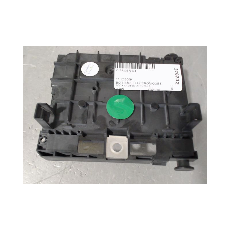 BOITE A FUSIBLES CITROEN C4