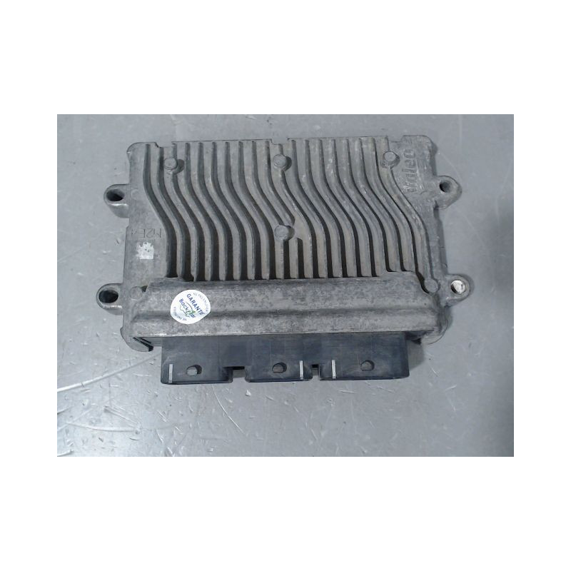 CALCULATEUR MOTEUR PEUGEOT 206