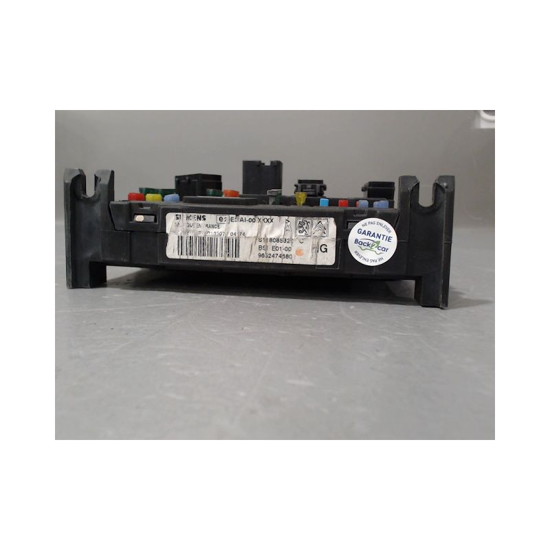 BOITIER GESTION HABITACLE PEUGEOT 206