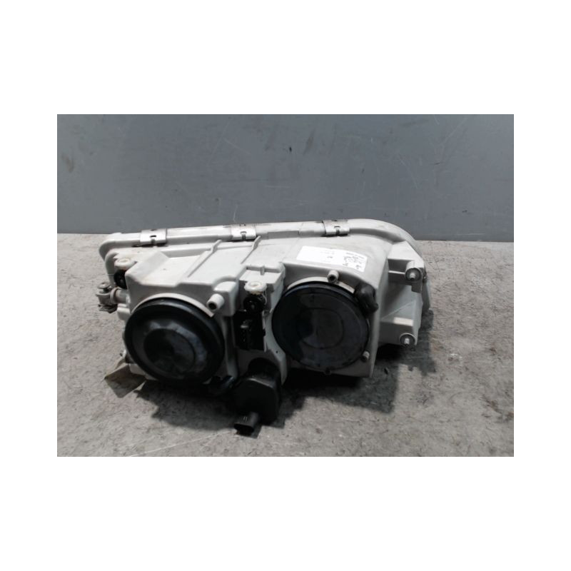PHARE GAUCHE VOLVO V40 2000-