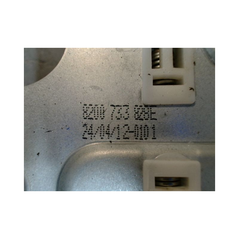 MECANISME+MOTEUR LEVE-GLACE AVANT DROIT DACIA SANDERO 2008-