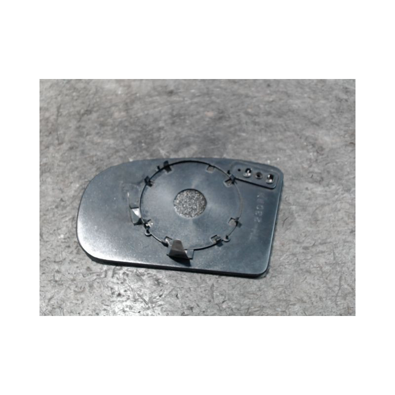 GLACE RETROVISEUR EXT D MERCEDES CLASSE C 2004-