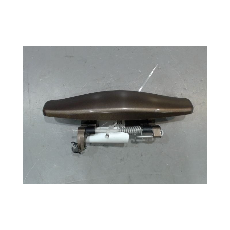 POIGNEE EXTERIEURE PORTE AVANT GAUCHE DACIA DUSTER
