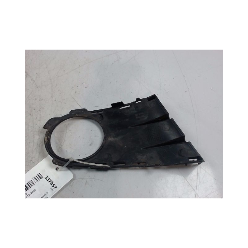 OBTURATEUR PHARE ADDITIONNEL PARE-CHOC AVG RENAULT MODUS 2004-2007