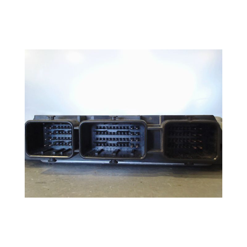 CALCULATEUR MOTEUR FORD FOCUS C-MAX 03-07