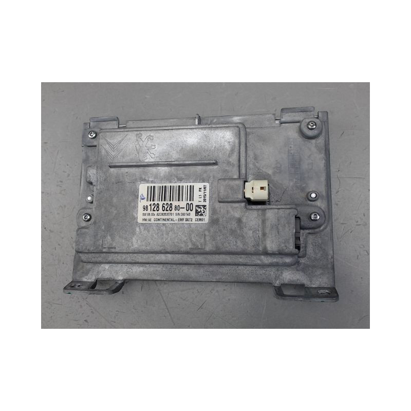 ECRAN GPS PEUGEOT 208