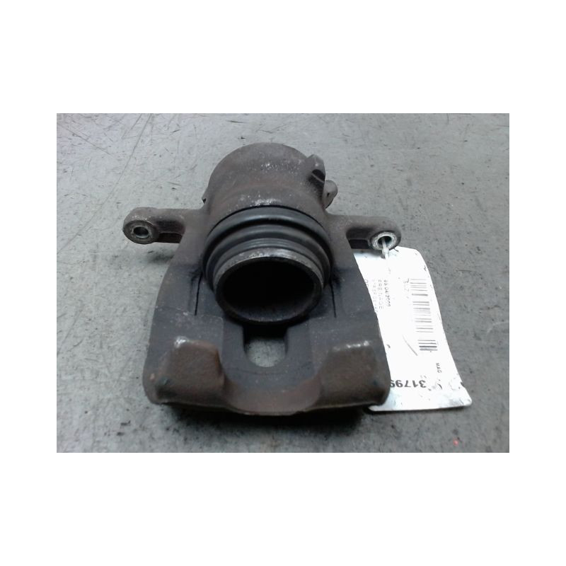 ETRIER DE FREIN AVANT DROIT SUZUKI SWIFT