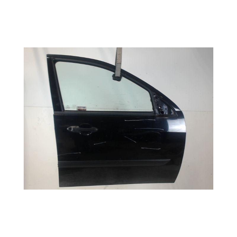 PORTE AVANT DROIT FORD FOCUS 98-04