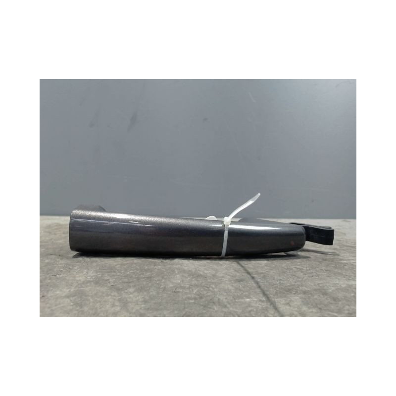 POIGNEE EXTERIEURE PORTE AVANT DROIT PEUGEOT 208