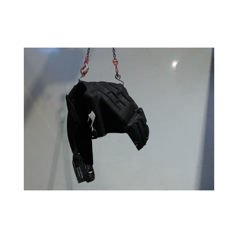 PARE-BOUE ARRIERE DROIT FORD FOCUS 2008-