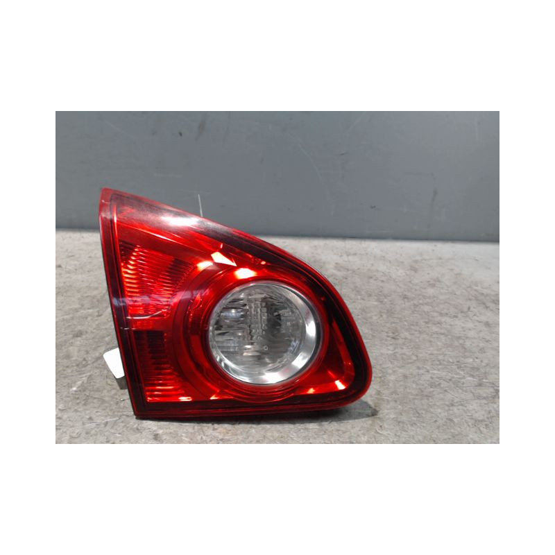 FEU ARRIERE INTERIEUR GAUCHE NISSAN QHASQAI 2007-
