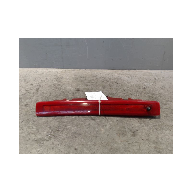 FEUX STOP SUPPLEMENTAIRE RENAULT CLIO III 2009-