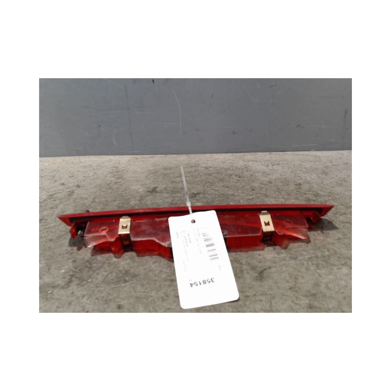 FEUX STOP SUPPLEMENTAIRE RENAULT CLIO III 2009-