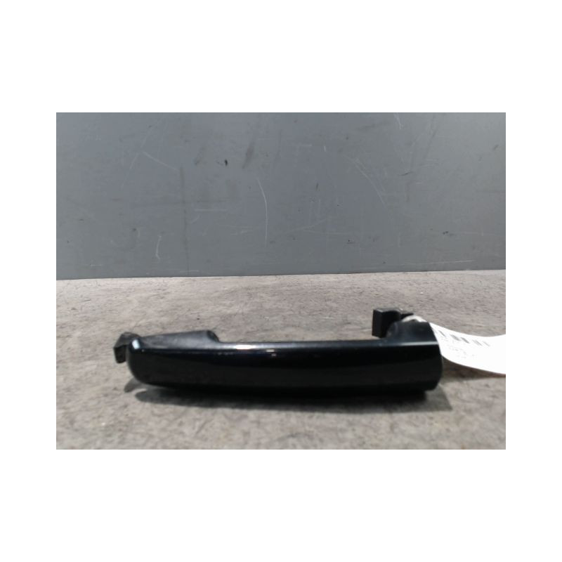 POIGNEE EXTERIEURE PORTE AVANT GAUCHE OPEL AGILA