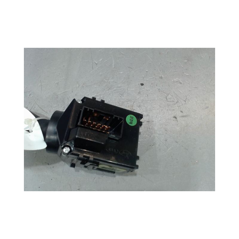 COMMANDE ESSUIE GLACE KIA CARENS