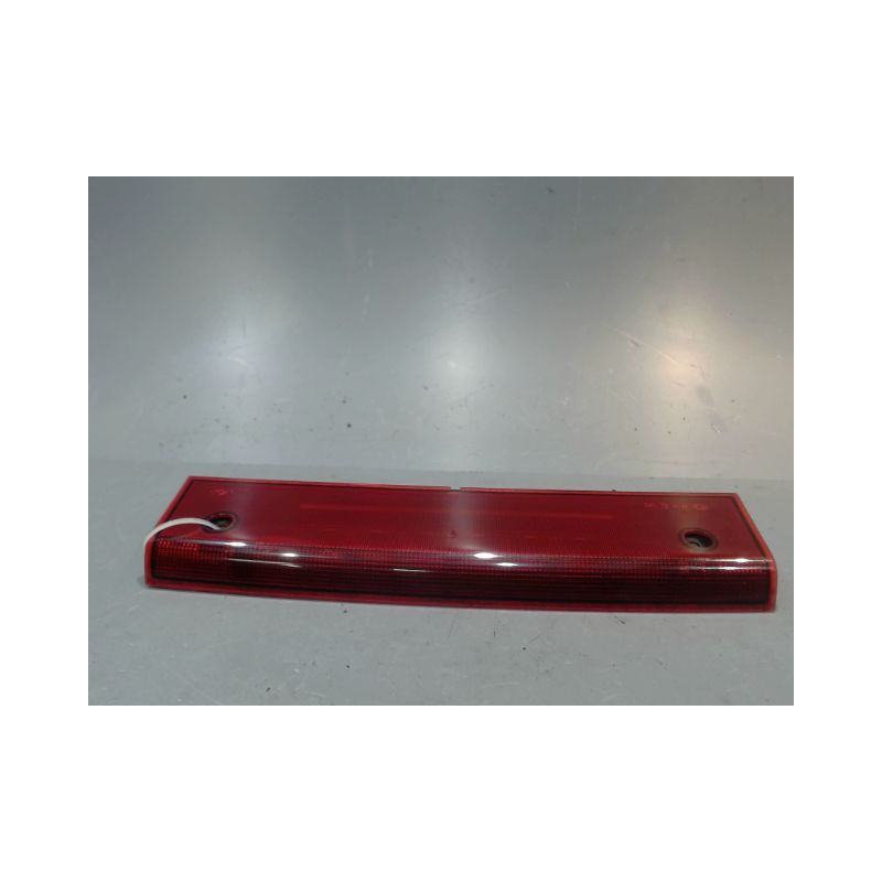 FEUX STOP SUPPLEMENTAIRE FORD C-MAX